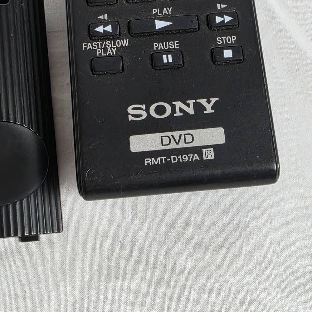 Sony DVD Remote Control RMT-D197A - Picture 8 of 10
